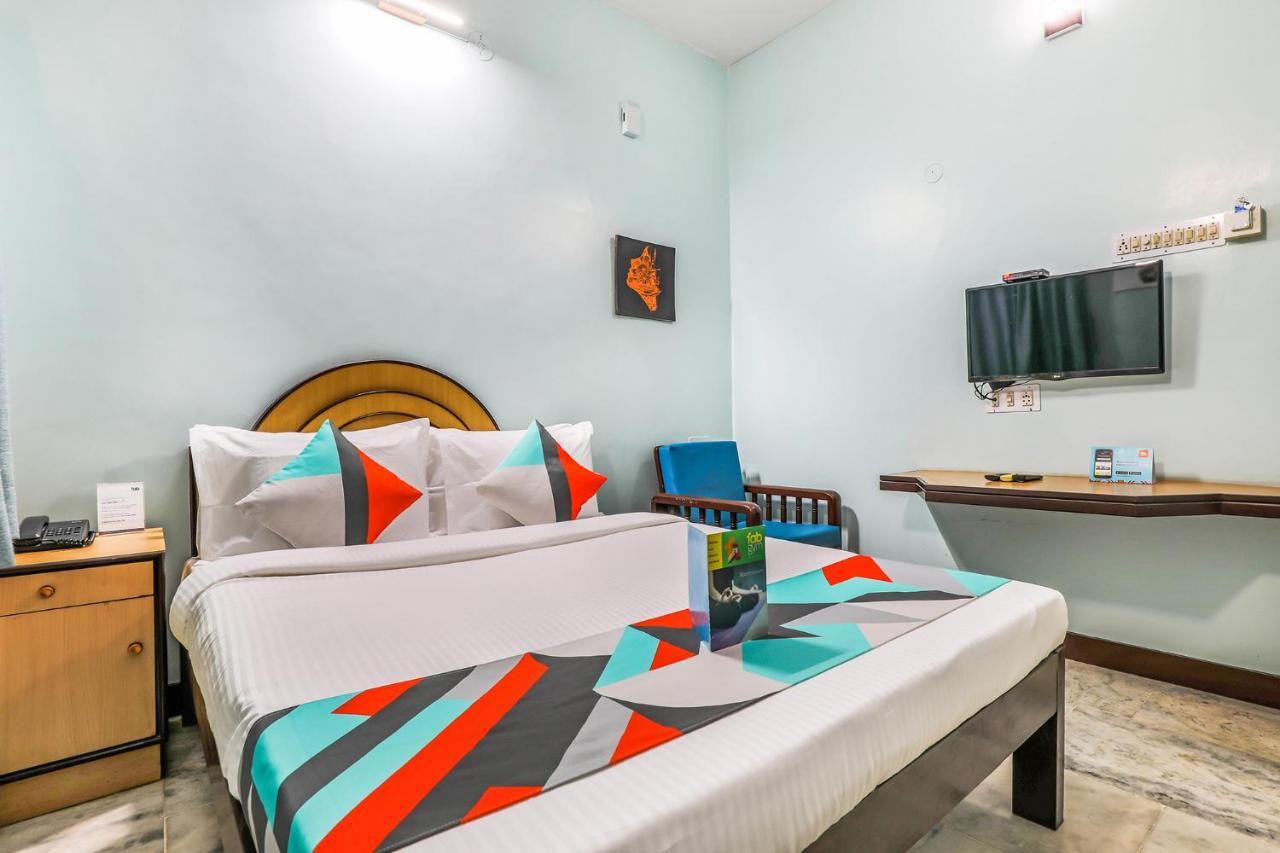 Fabexpress Santhi Inn - Near Promenade Beach Pondicherry Exterior photo
