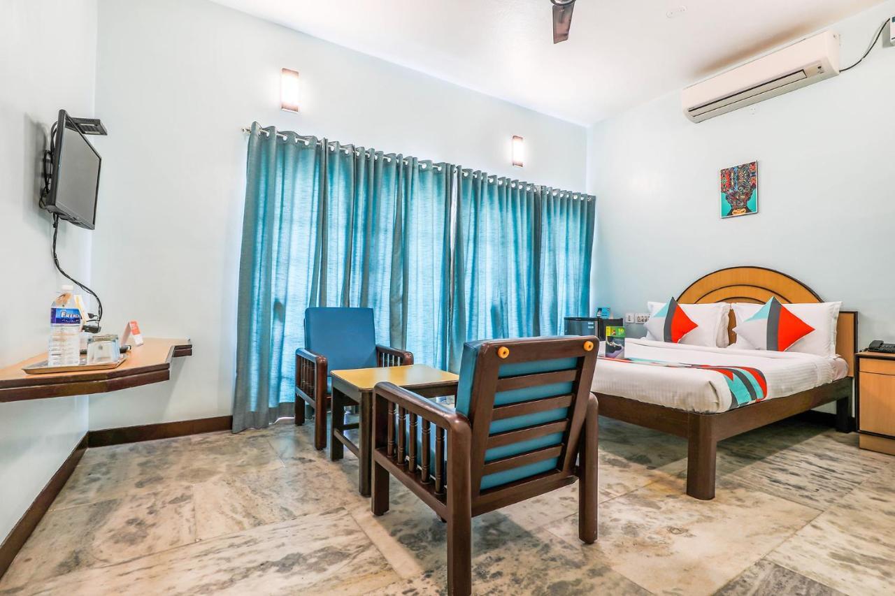Fabexpress Santhi Inn - Near Promenade Beach Pondicherry Exterior photo
